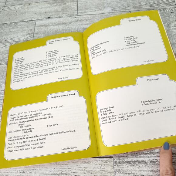 Vintage Cookbook Cookin With‎ Lundstroms Recipe Cards Cake Cookies Salad Pie - Picture 7 of 13